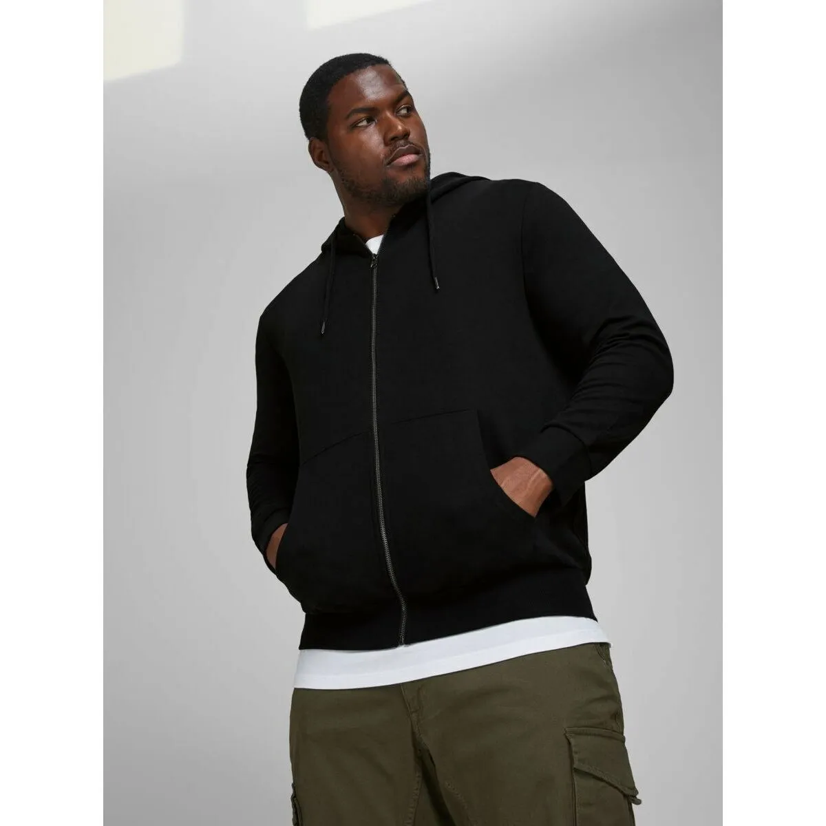 12182493 BASIC SWEAT ZIP-BLACK