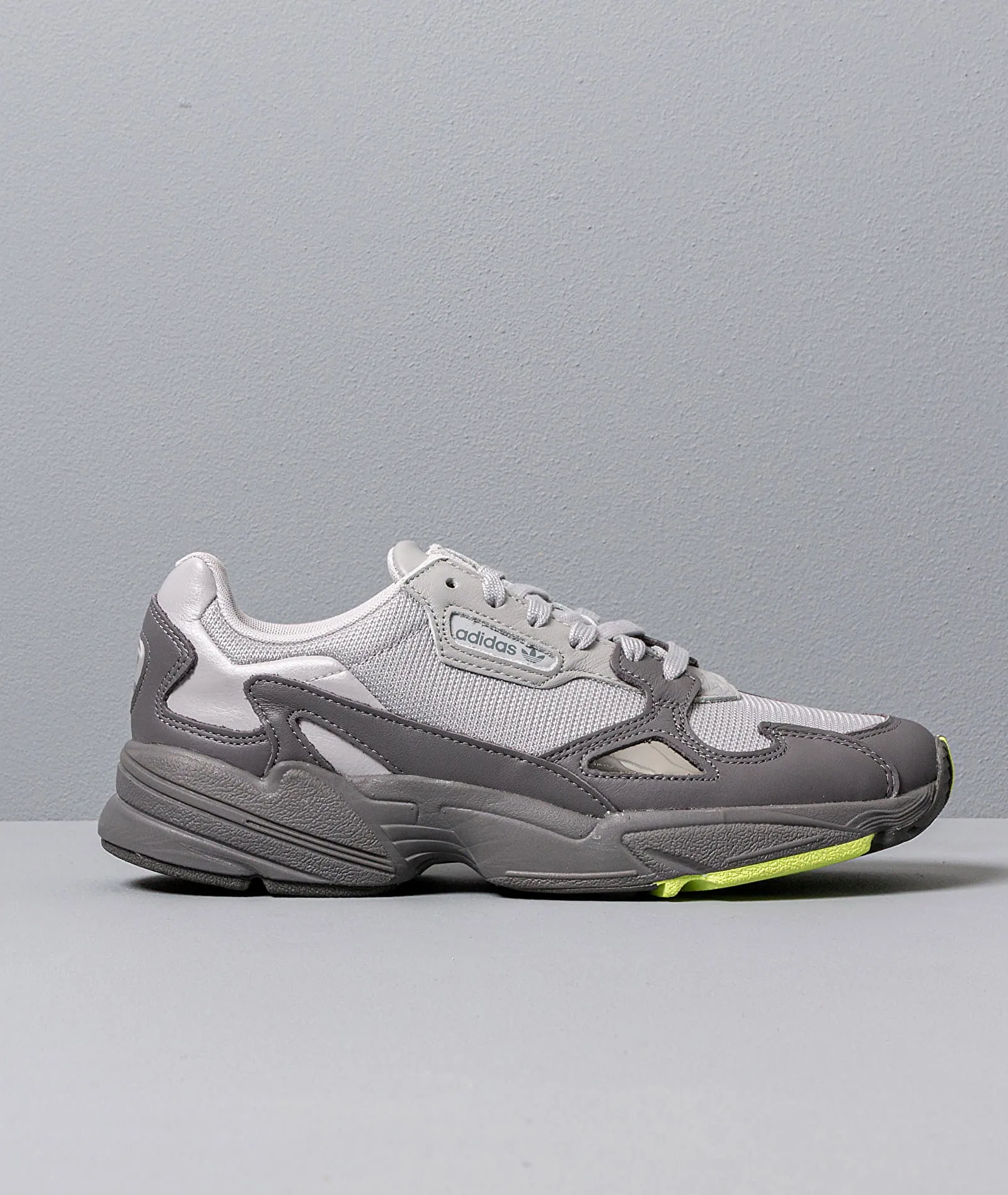 adidas Originals Falcon W