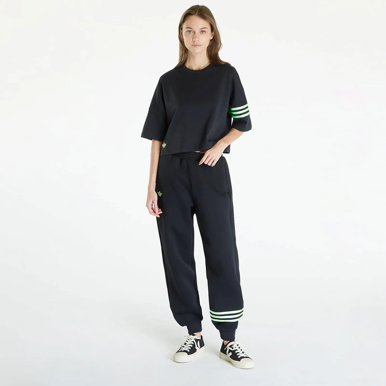 adidas Originals Neuclassics Tee Black/ Green