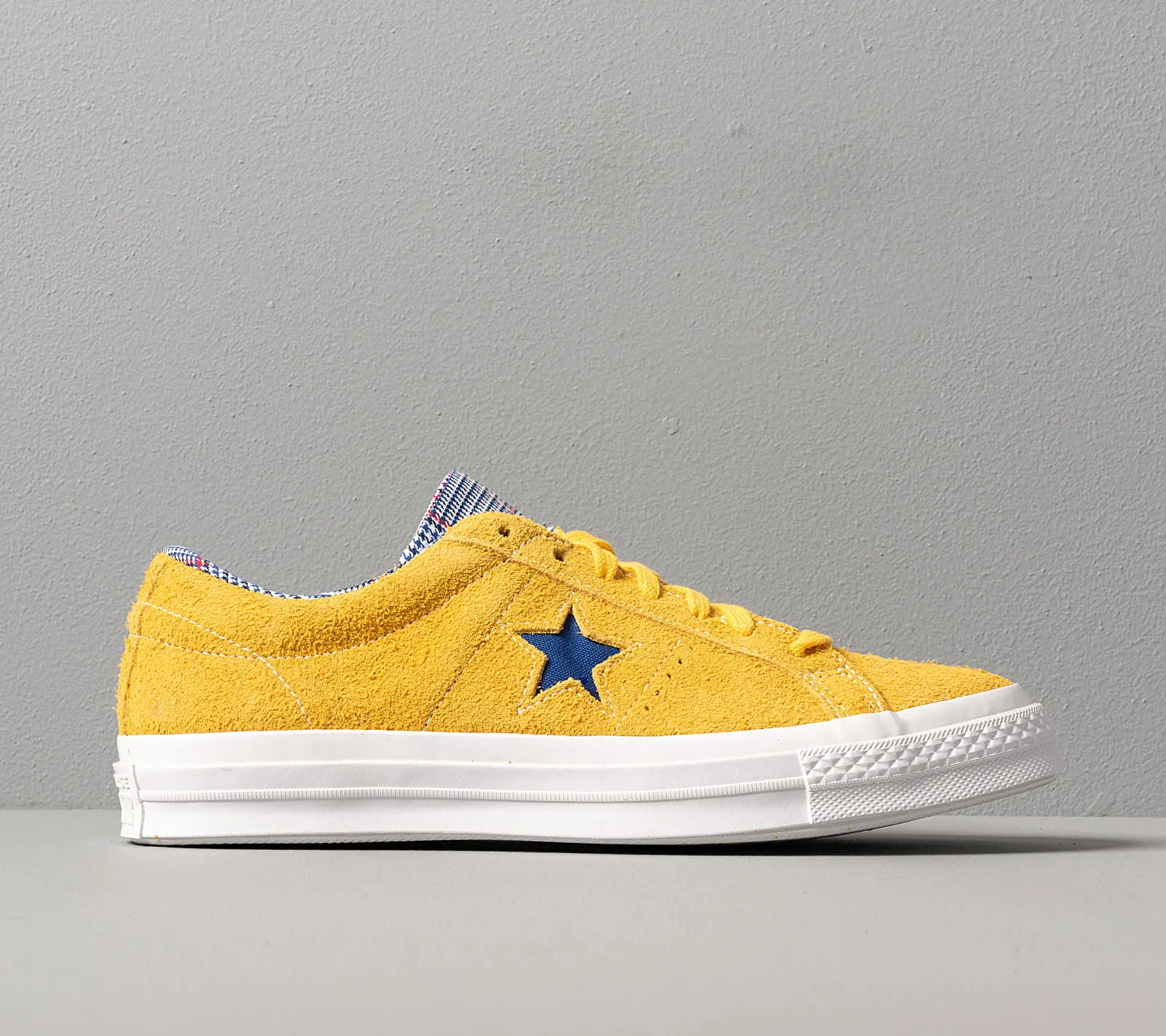 Converse One Star