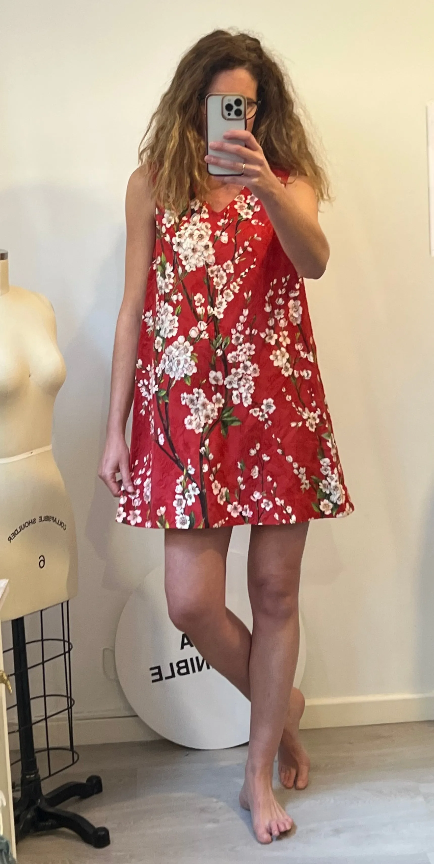 DOLCE&GABANNA. Vestido corto flores. T 42 (M)