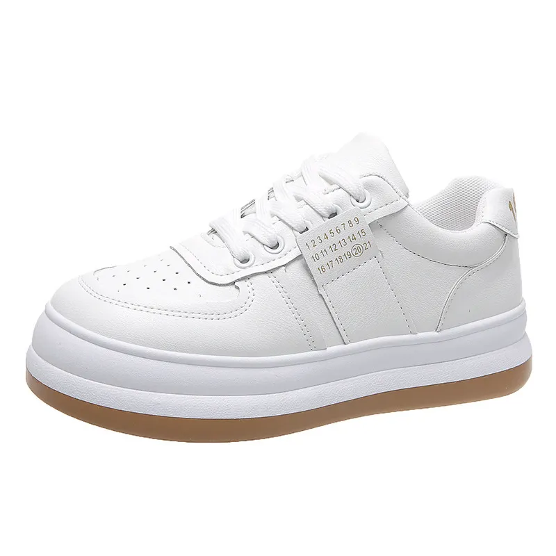 Little White White 2024 Spring Nuevo zapato deportivo versátil Versátil Suela Gruida, zapatillas de mesa informales de estudiant