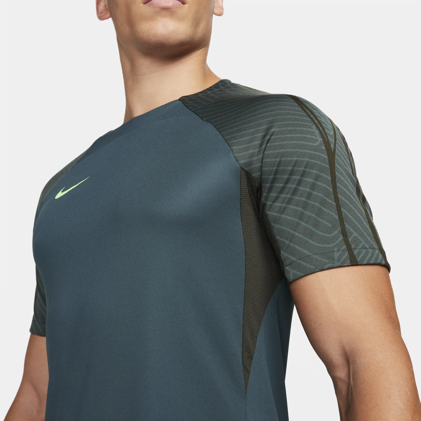 Nike Dri-FIT Strike Tee