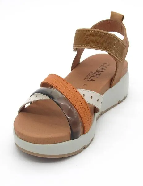 Sandalia Carmela 160587 camel para mujer